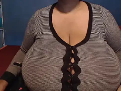 CUTEFIRMMELONSS online show from March 11, 2025, 8:53 pm