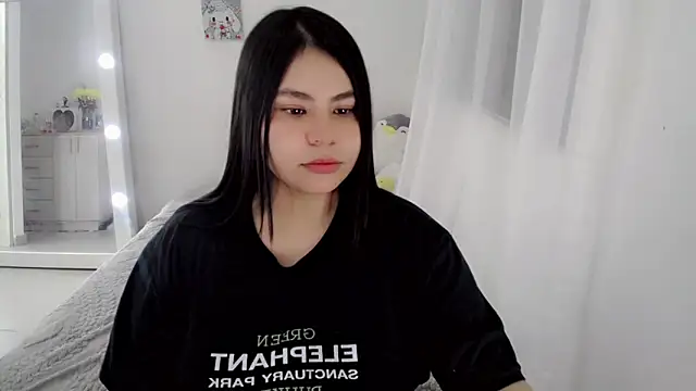 Snapshot of Youlittlepervertt_ chatting on April 29, 2026, 12:59 am Youlittlepervertt online show from April 29, 2026, 12:59 am