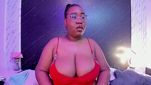 Darnellqueen online show from November 14, 2025, 4:05 am