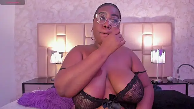 Darnellqueen online show from February 18, 2025, 9:21 am