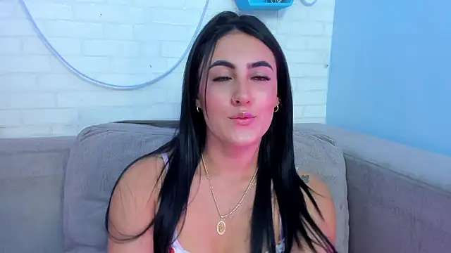 Helenn monroy1 online show from February 13, 2025, 11:28 am