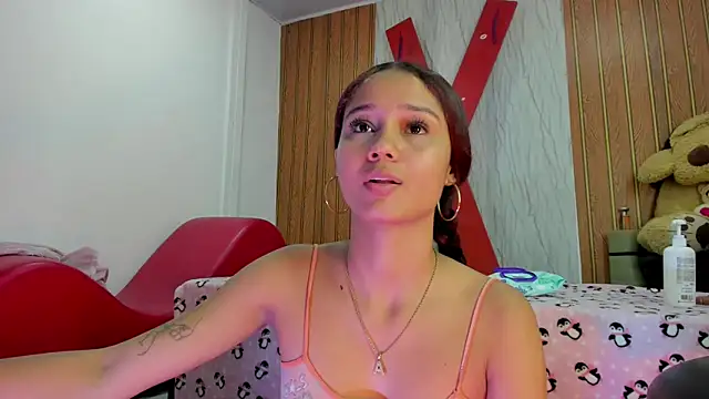 MarianaManzur online show from March 21, 2026, 7:40 pm