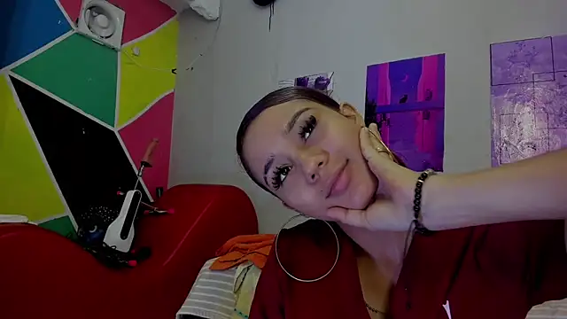 MarianaManzur online show from February 17, 2025, 2:28 pm