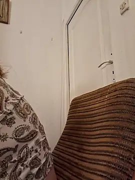 Snapshot of She-devilx chatting on October 13, 2025, 10:10 pm She-devilx online show from October 13, 2025, 10:10 pm