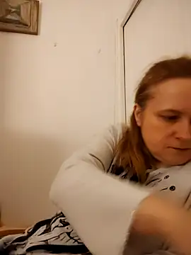 She-devilx online show from December 4, 2025, 10:53 pm