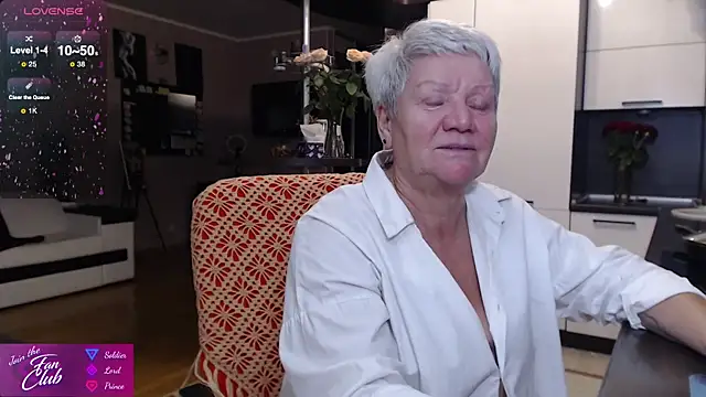 Snapshot of roxana_brooks chatting on October 5, 2025, 6:20 pm roxana brooks online show from October 5, 2025, 6:20 pm