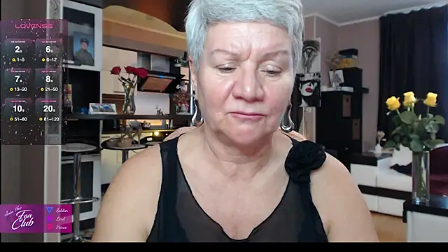 Snapshot of roxana_brooks chatting on November 7, 2025, 12:21 pm roxana brooks online show from November 7, 2025, 12:21 pm