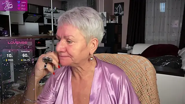 roxana brooks online show from January 23, 2025, 3:32 pm