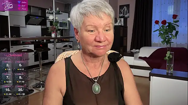 roxana brooks online show from February 1, 2025, 2:24 pm