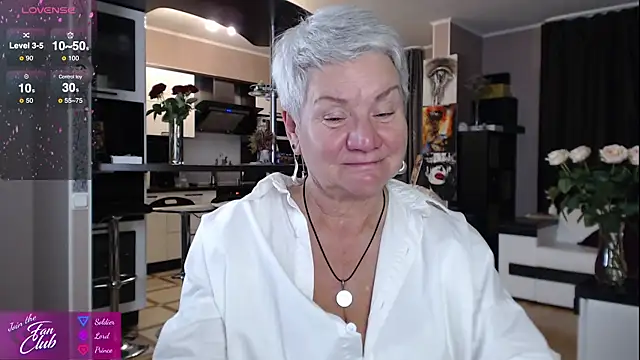 Snapshot of roxana_brooks chatting on September 28, 2025, 6:26 pm roxana brooks online show from September 28, 2025, 6:26 pm