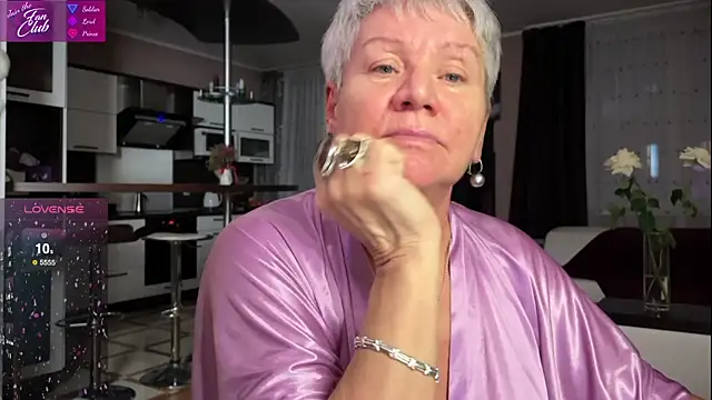 roxana brooks online show from January 28, 2025, 2:53 pm