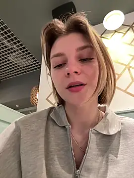 ValenciaShock online show from March 14, 2026, 6:41 am