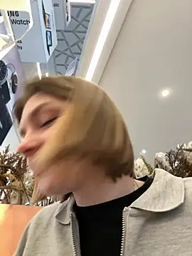 ValenciaShock online show from March 25, 2026, 6:46 am