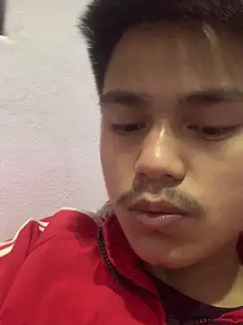 Hullax online show from April 8, 2026, 1:18 am