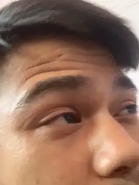 Hullax online show from November 5, 2025, 9:34 am