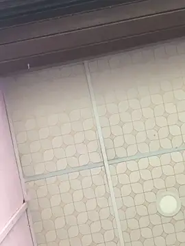 Hullax online show from March 1, 2026, 2:55 am