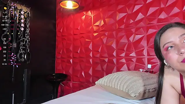 Snapshot of Isabella_Daniell chatting on September 28, 2025, 5:36 am Isabella Daniell online show from September 28, 2025, 5:36 am