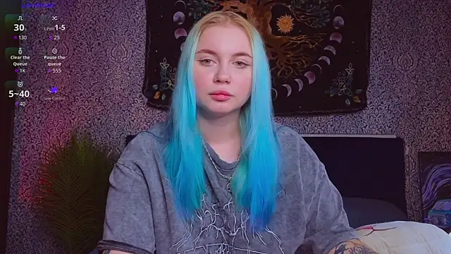 Snapshot of Moon_Valkyrie chatting on September 22, 2025, 9:37 am Moon Valkyrie online show from September 22, 2025, 9:37 am