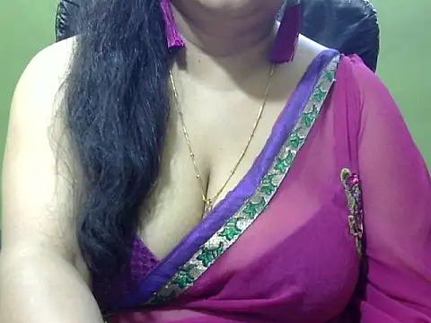 Mona love143 online show from November 6, 2025, 9:46 am