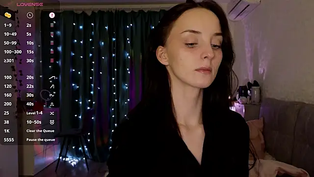 Snapshot of Silver_rains chatting on March 11, 2025, 12:11 am Silver rains online show from March 11, 2025, 12:11 am