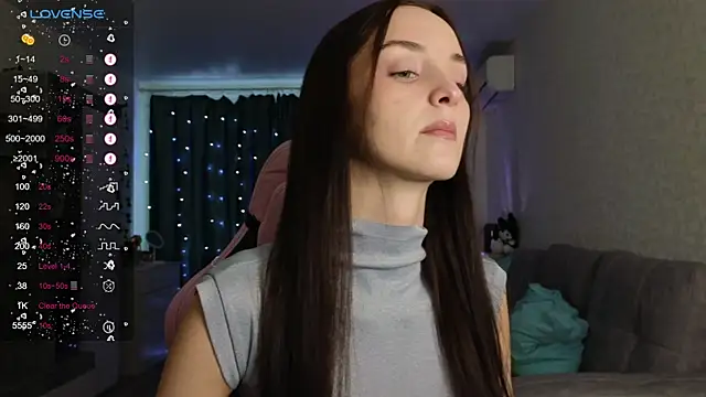 Snapshot of Silver_rains chatting on January 17, 2025, 6:15 am Silver rains online show from January 17, 2025, 6:15 am