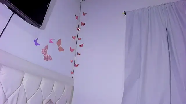 Snapshot of Stormeass chatting on September 17, 2025, 10:01 pm Stormeass online show from September 17, 2025, 10:01 pm