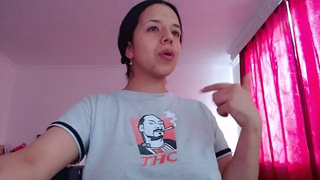 Snapshot of VALERY_MEER chatting on June 2, 2026, 12:16 pm VALERY MEER online show from June 2, 2026, 12:16 pm