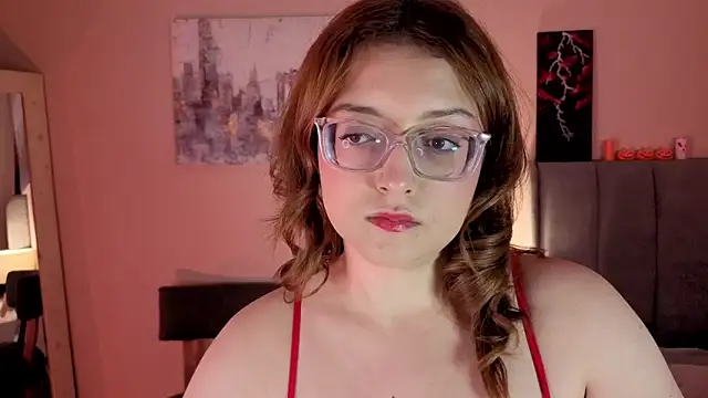 Snapshot of MiaFranklyn chatting on October 6, 2025, 4:41 pm MiaFranklyn online show from October 6, 2025, 4:41 pm