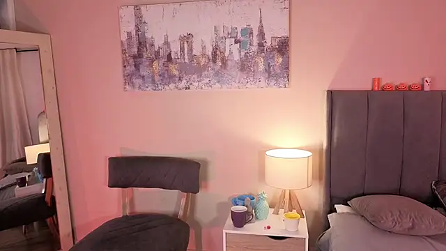 Snapshot of MiaFranklyn chatting on October 17, 2025, 2:30 pm MiaFranklyn online show from October 17, 2025, 2:30 pm