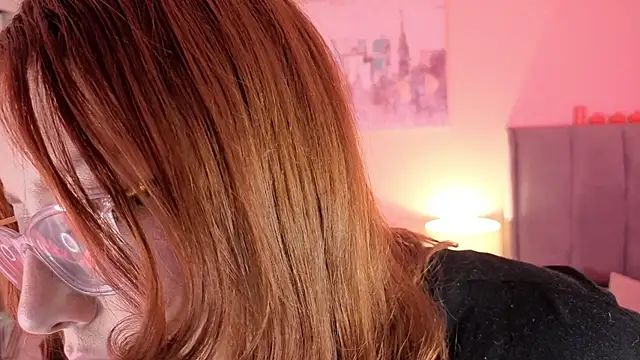 Snapshot of MiaFranklyn chatting on October 22, 2025, 2:27 pm MiaFranklyn online show from October 22, 2025, 2:27 pm