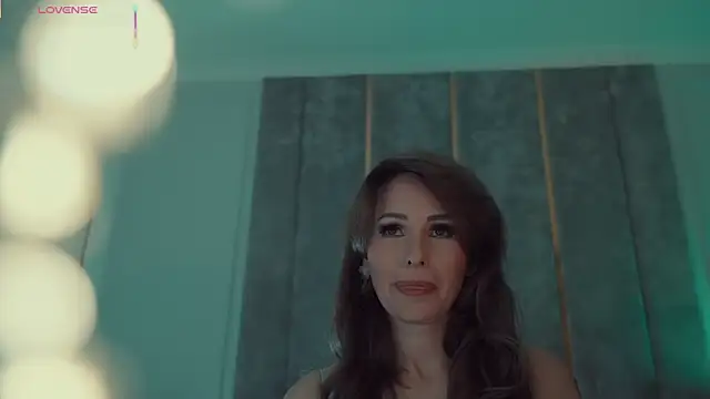 Snapshot of MilaDYstarlight chatting on October 10, 2025, 4:30 pm MilaDYstarlight online show from October 10, 2025, 4:30 pm