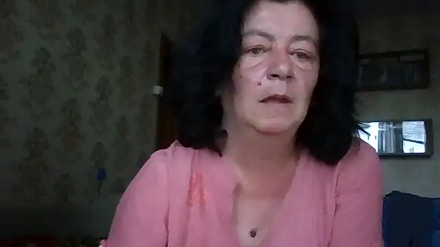 GypsiQueen2 online show from July 18, 2026, 8:01 am