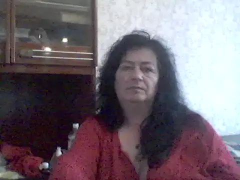 Snapshot of GypsiQueen2 chatting on March 21, 2025, 1:23 pm GypsiQueen2 online show from March 21, 2025, 1:23 pm