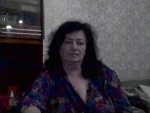 Snapshot of GypsiQueen2 chatting on March 14, 2025, 9:54 pm GypsiQueen2 online show from March 14, 2025, 9:54 pm