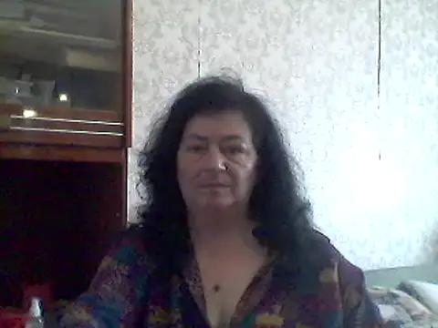 Snapshot of GypsiQueen2 chatting on March 14, 2025, 12:40 pm GypsiQueen2 online show from March 14, 2025, 12:40 pm