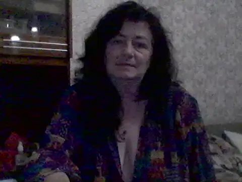 Snapshot of GypsiQueen2 chatting on March 16, 2025, 5:17 pm GypsiQueen2 online show from March 16, 2025, 5:17 pm