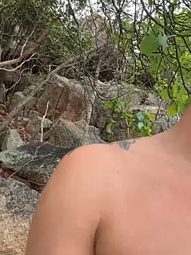 LukeLouHarvey online show from September 27, 2025, 3:34 am