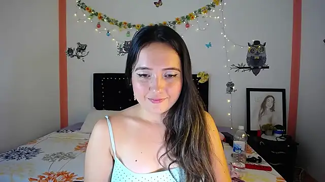 naughty girl 4u online show from February 5, 2025, 9:40 pm