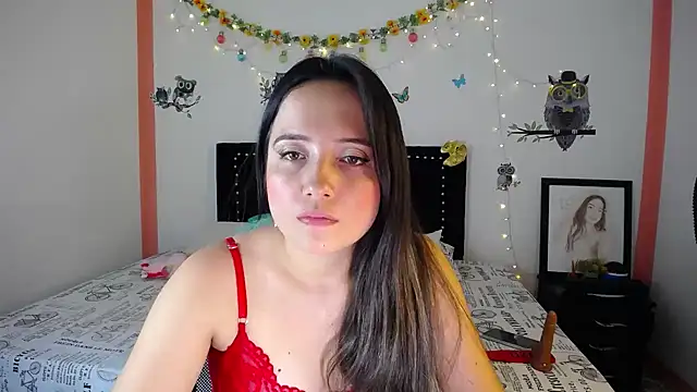 naughty girl 4u online show from February 1, 2025, 4:43 pm