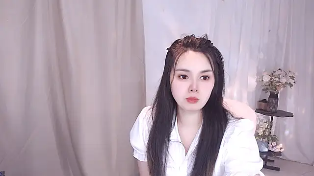 SHY- -girl online show from March 3, 2026, 12:50 am