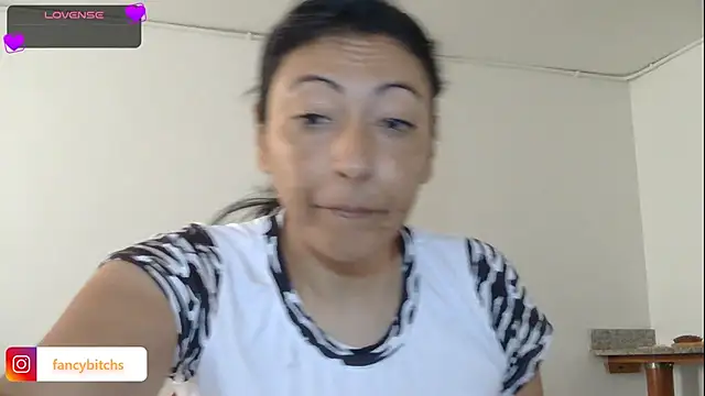 ErikaRika online show from December 23, 2024, 3:11 pm