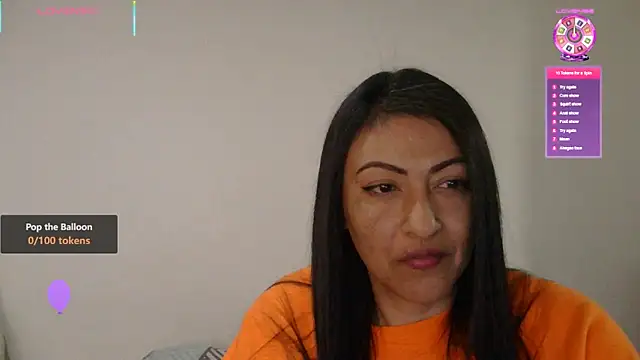 ErikaRika online show from January 21, 2025, 5:49 am