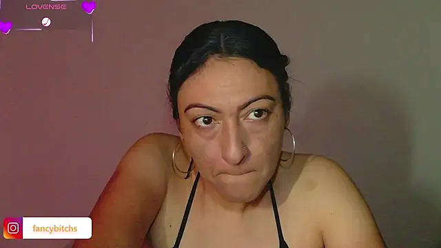 ErikaRika online show from December 15, 2024, 1:02 am