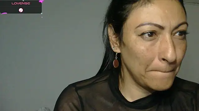 ErikaRika online show from February 11, 2025, 4:44 am