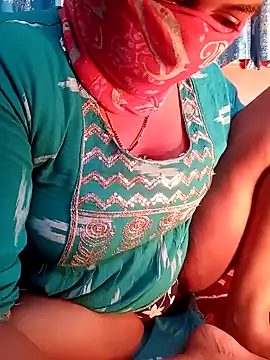 Snapshot of Bengali-boudi chatting on January 19, 2025, 5:39 pm Bengali-boudi online show from January 19, 2025, 5:39 pm