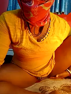 Snapshot of Bengali-boudi chatting on January 18, 2025, 5:37 pm Bengali-boudi online show from January 18, 2025, 5:37 pm