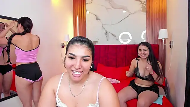 Snapshot of Afrodita-hott chatting on February 28, 2025, 6:31 pm Afrodita-hott online show from February 28, 2025, 6:31 pm