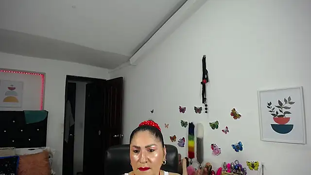 mature bigboobs10 online show from February 16, 2025, 4:42 am