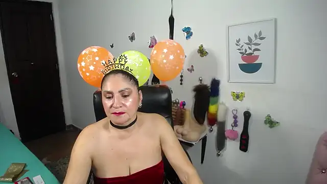 mature bigboobs10 online show from December 5, 2025, 4:11 am