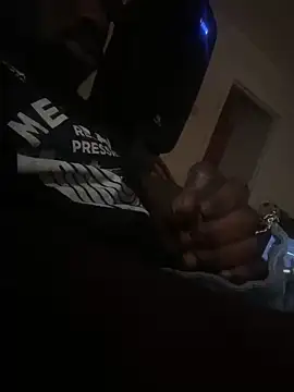 maclovelovepussy online show from December 20, 2024, 5:08 pm